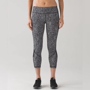 Lululemon Pace Rival Crop‎ Power Luxtreme Suited Jacquard Black White / Black 4